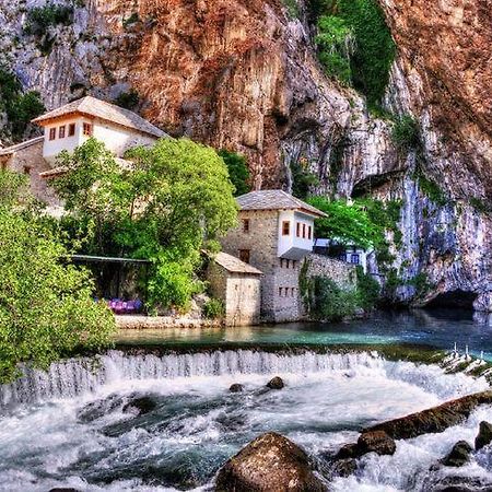 Two Babies Hotel Mostar Bagian luar foto